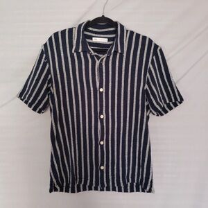 Zara Men's Casual Navy and White Striped Shirt